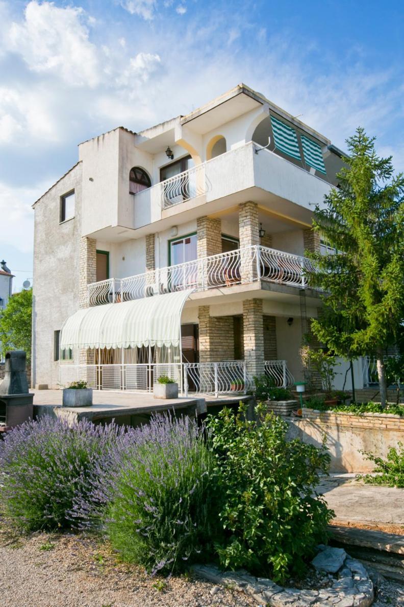 Apartmani Trlaja ヴォディツェ エクステリア 写真